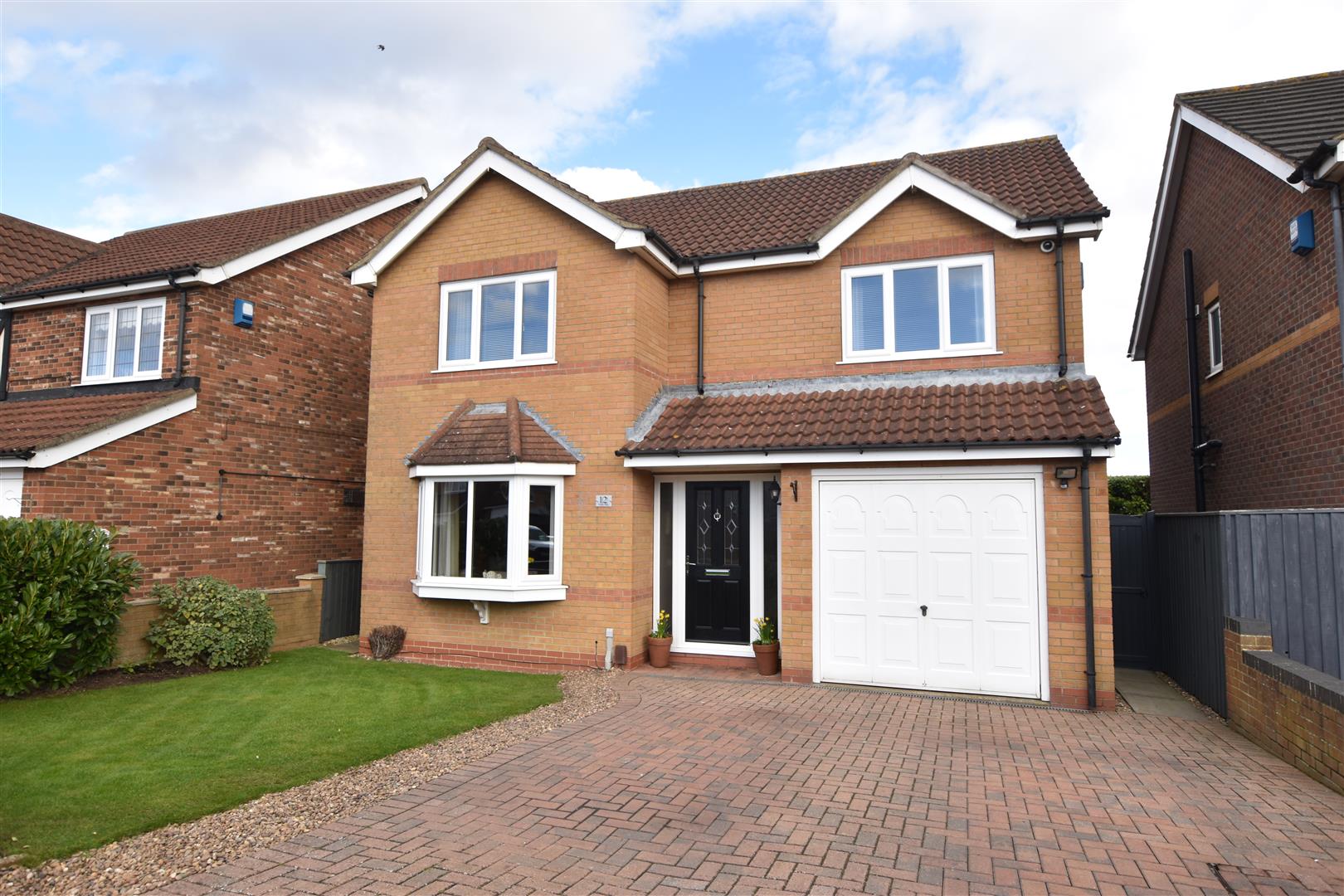 POPULAR MODERN DEVELOPMENT Joy Walker Estate Agent